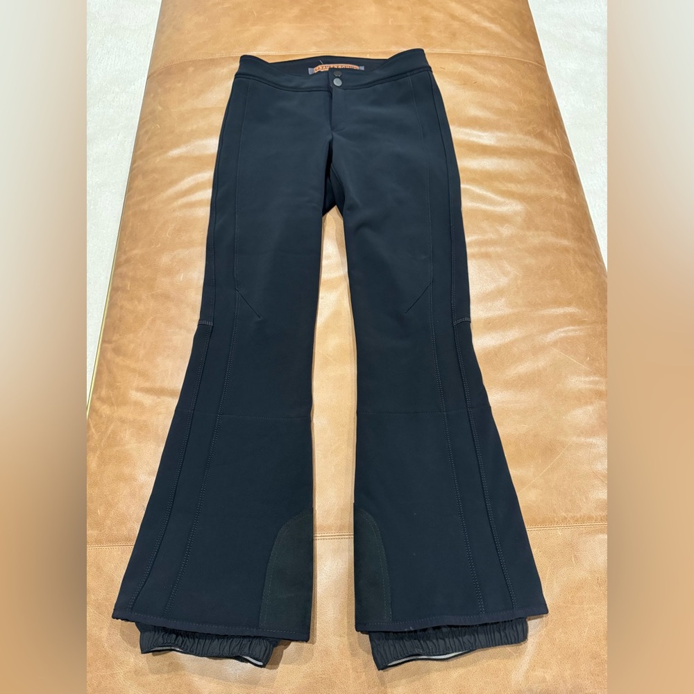 Frauenschuh women’s ski pants size 2 color black. Elegant, warm and stylish